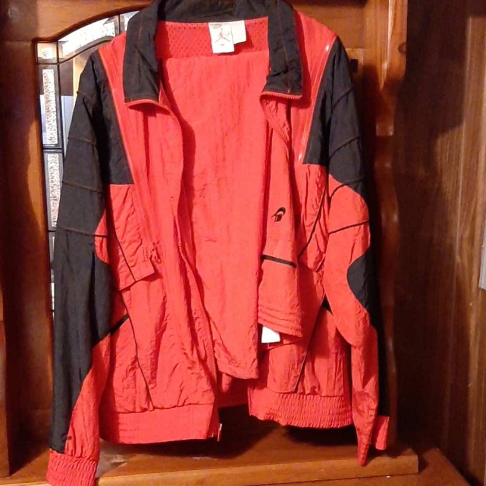 Mens Nike official Basketball workout track suit